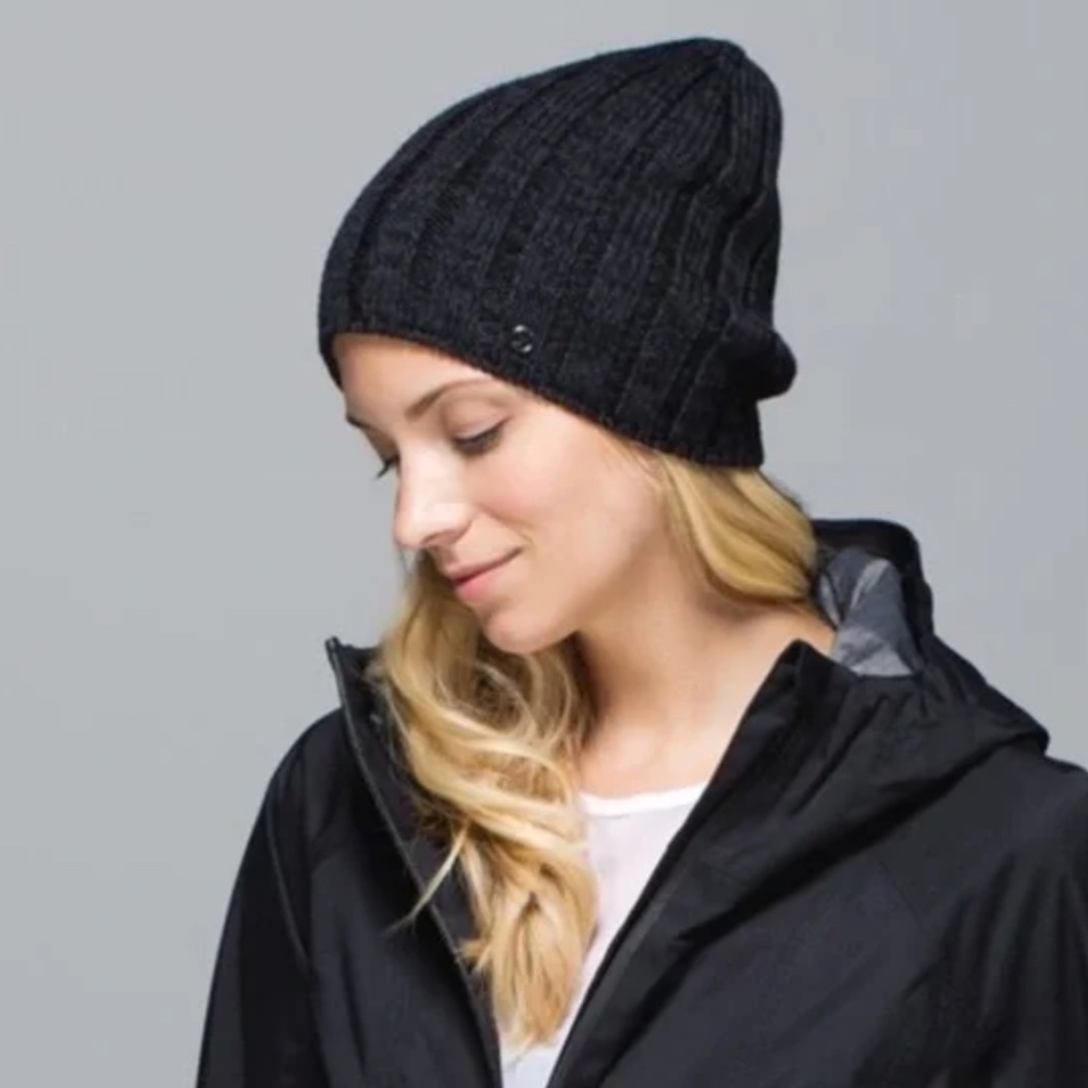 Lululemon Merino Wool Black Ribbed Knit Beanie Hat Touk